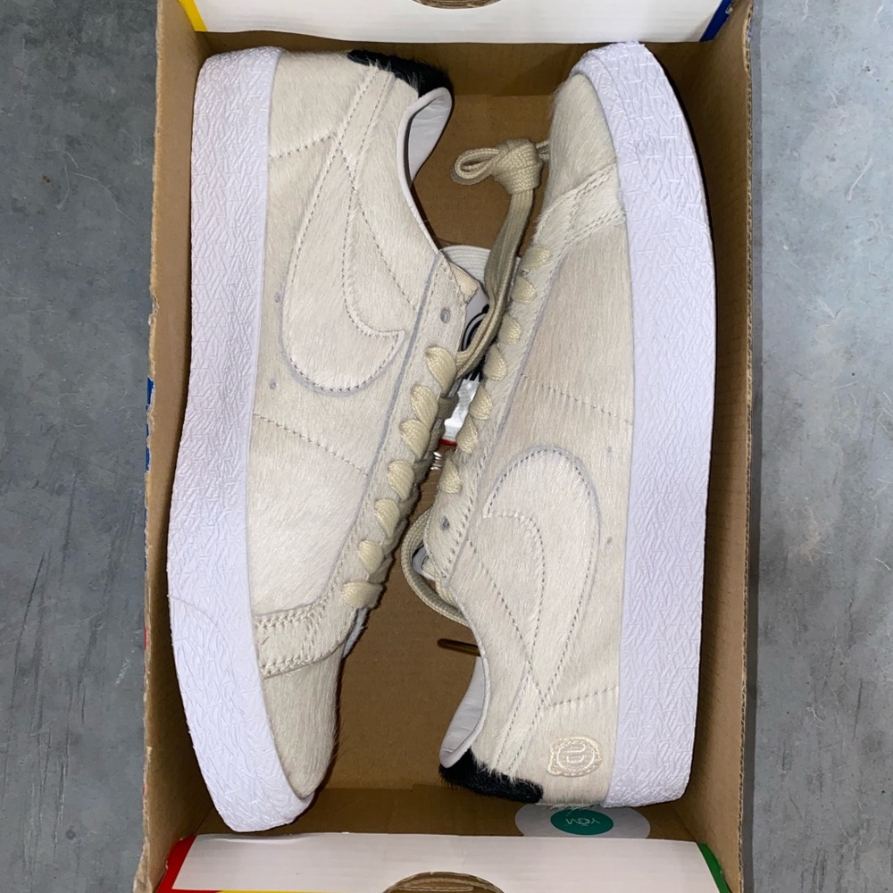 Women’s Nike SB Zoom Blazer Low QS Medicom Toy Bearbrick